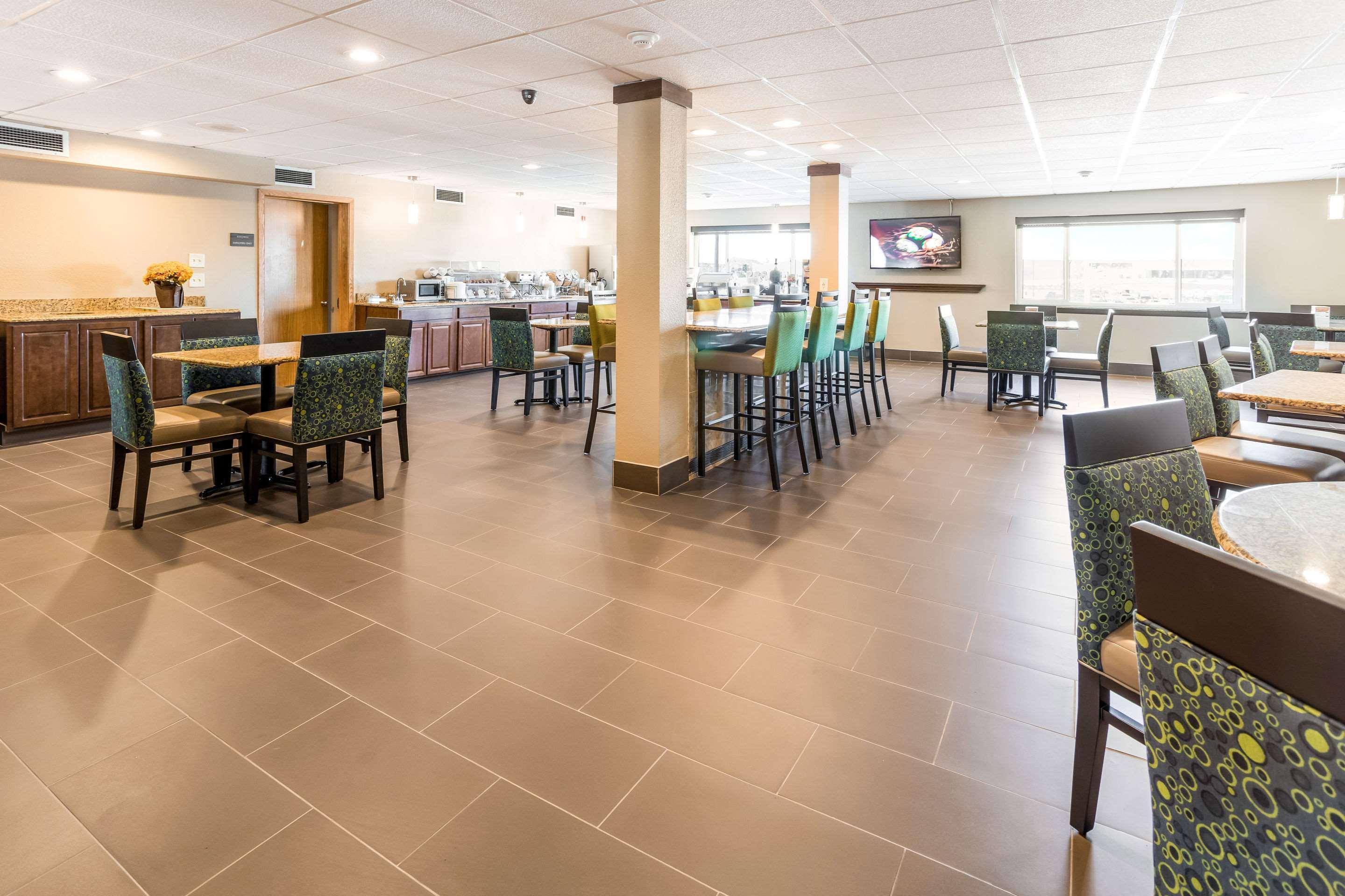 Comfort Inn Waukesha Exterior photo