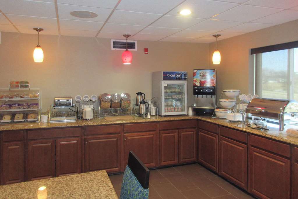 Comfort Inn Waukesha Restaurant photo